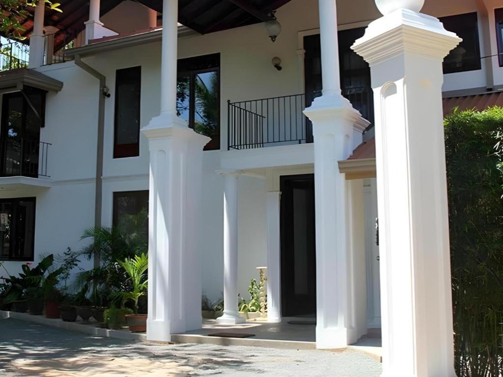 The Mgs Hotel Elpitiya  Exterior photo