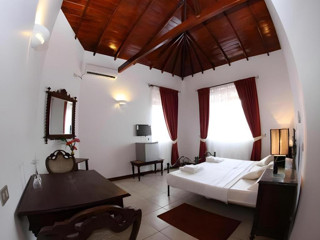 The Mgs Hotel Elpitiya  Exterior photo